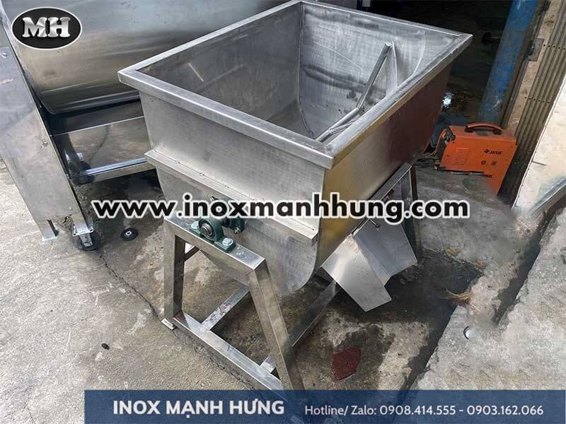Máy trộn thức ăn gia cầm hút khách nhất lúc bấy giờ 1